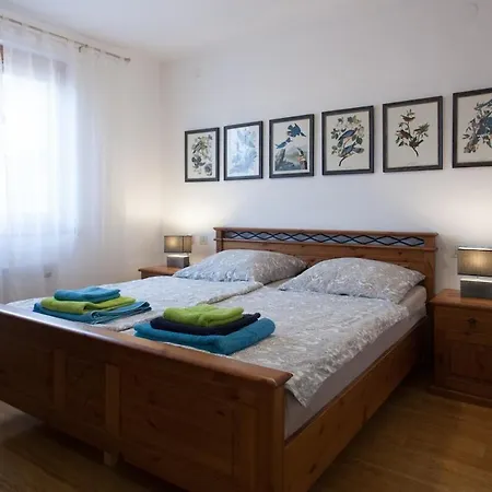 House With Pool In Marčana