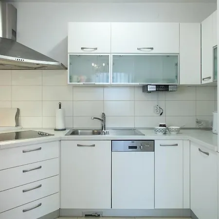 House With Pool In * Marčana