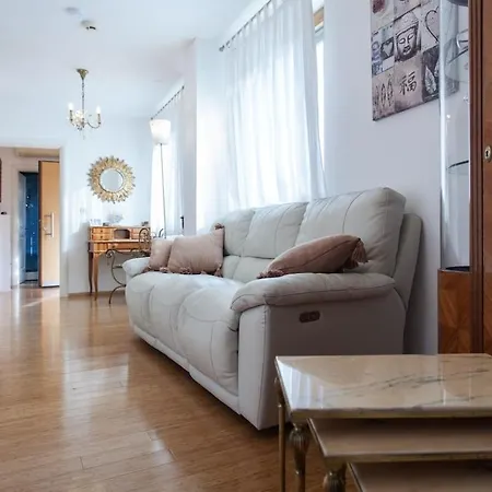 House With Pool In Vikendica *