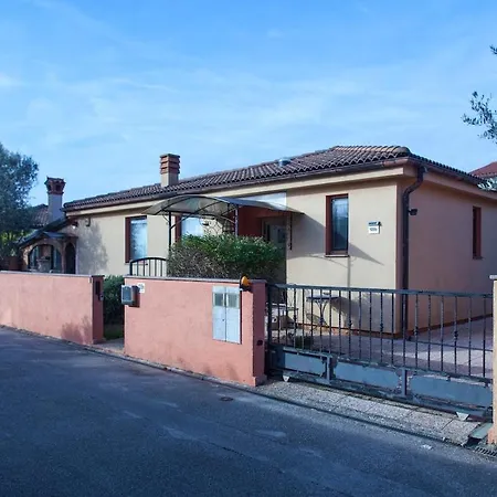 House With Pool In Ferienhaus